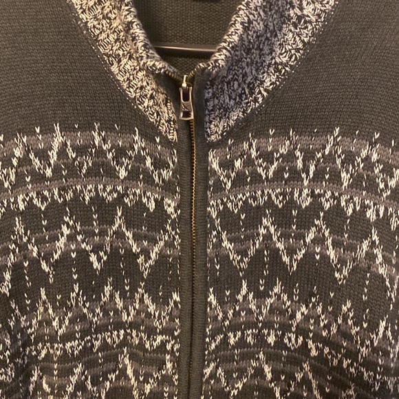 Size L Eddie Bauer double zip grey sweater with front pockets. - Picture 4 of 7